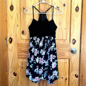 AMERICAN Eagle Outfitters Flowy Floral Dress